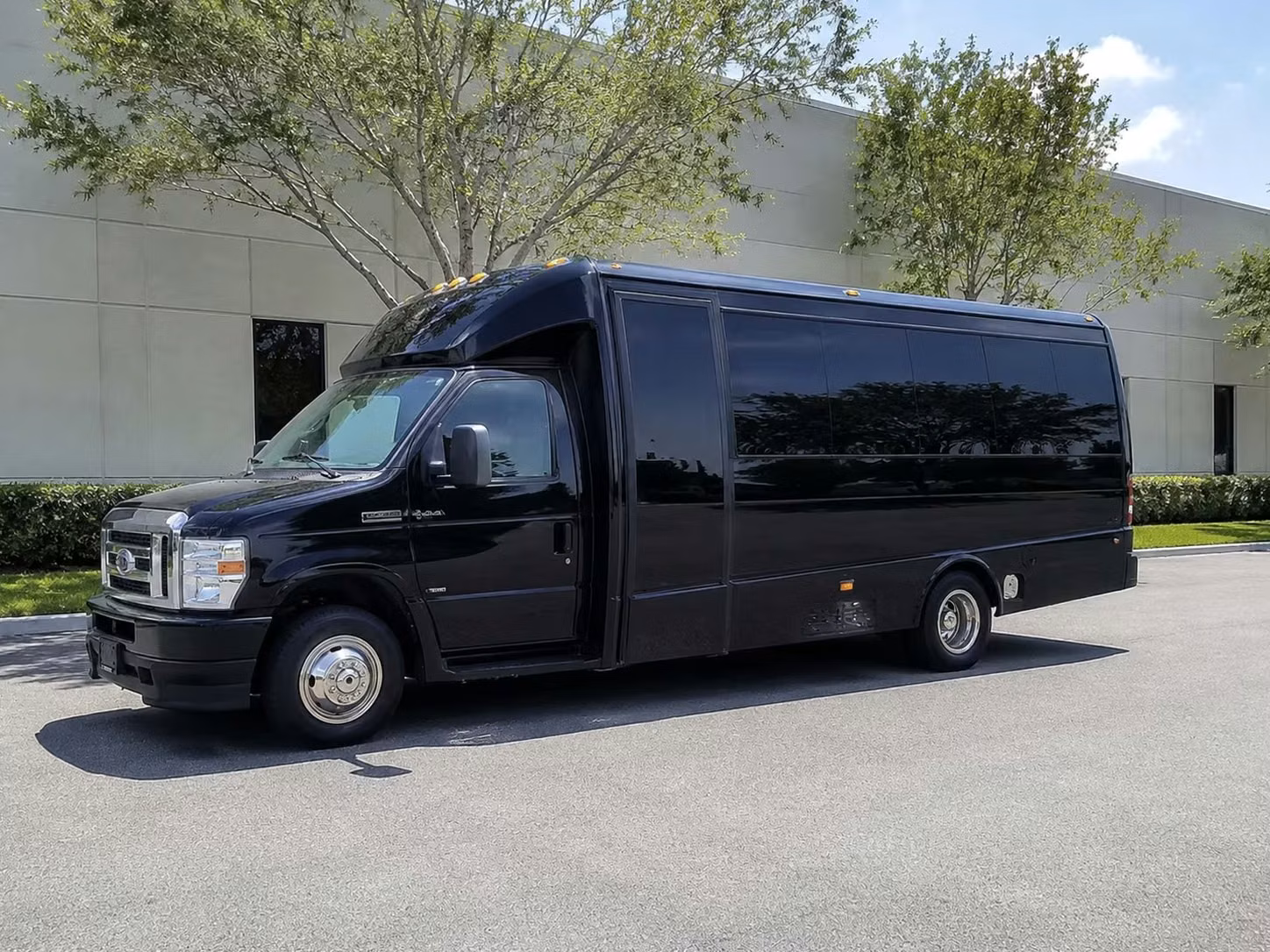 18 passenger minibus