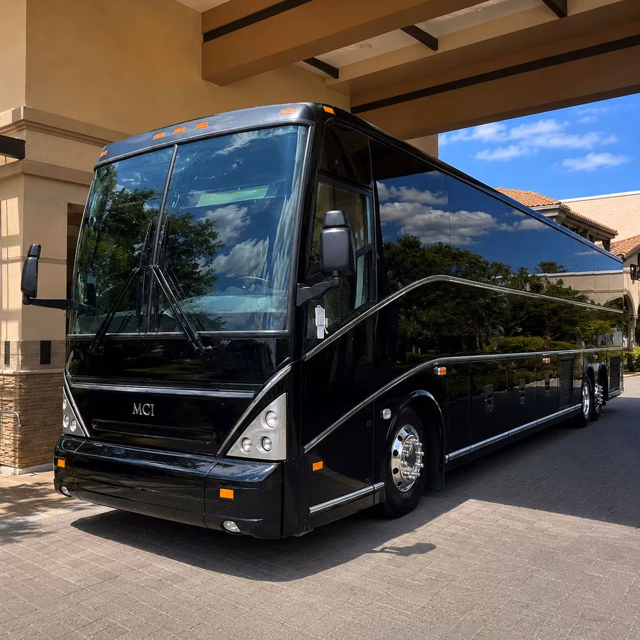 concert shuttle service for shows at ithink financial amphitheatre and beyond