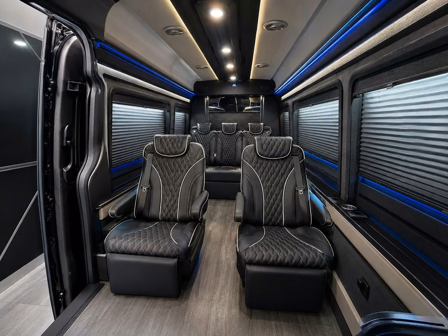 corporate and convention airport shuttles in delray beach florida